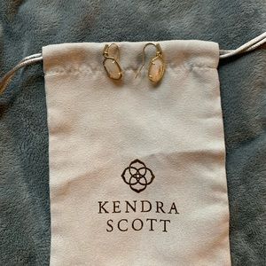 Lee Earrings in Gold Mother of Pearl